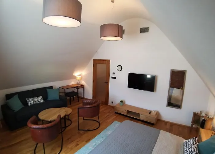 Kafé Ořech Mnichovo Hradiště